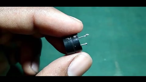 網友用電子零件發明高溫<em>觸發器</em>，被火焰一燒能觸發聲音提醒