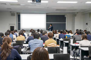 通識(shí)課：大學(xué)生就業(yè)指導(dǎo)課程思政教學(xué)案例