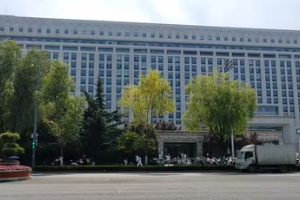 世界最大政府辦公大樓，<em>濟南</em>龍奧大廈，可滿足6000人集中辦公需要