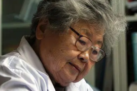 抗“麻”戰(zhàn)士李恒英：懸壺濟(jì)世，醫(yī)者仁心，這才是真正<em>的</em>白衣天使