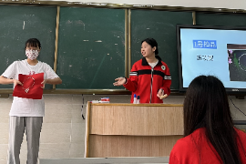 銀項(xiàng)圈