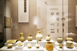 <em>藝術(shù)設(shè)計(jì)</em>學(xué)<em>專業(yè)</em>：《玉石<em>雕刻</em>基礎(chǔ)工藝—荷花主題玉石<em>雕刻</em><em>案例</em>》<em>課程</em><em>思</em><em>政</em><em>案例</em>