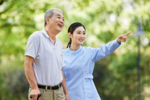 智慧健康養(yǎng)老<em>服務(wù)</em><em>與</em><em>管理</em><em>專業(yè)</em>：《養(yǎng)老<em>護(hù)理</em>員—愛老助老，用愛心構(gòu)筑老人健康防線》課程<em>思</em><em>政</em>案例