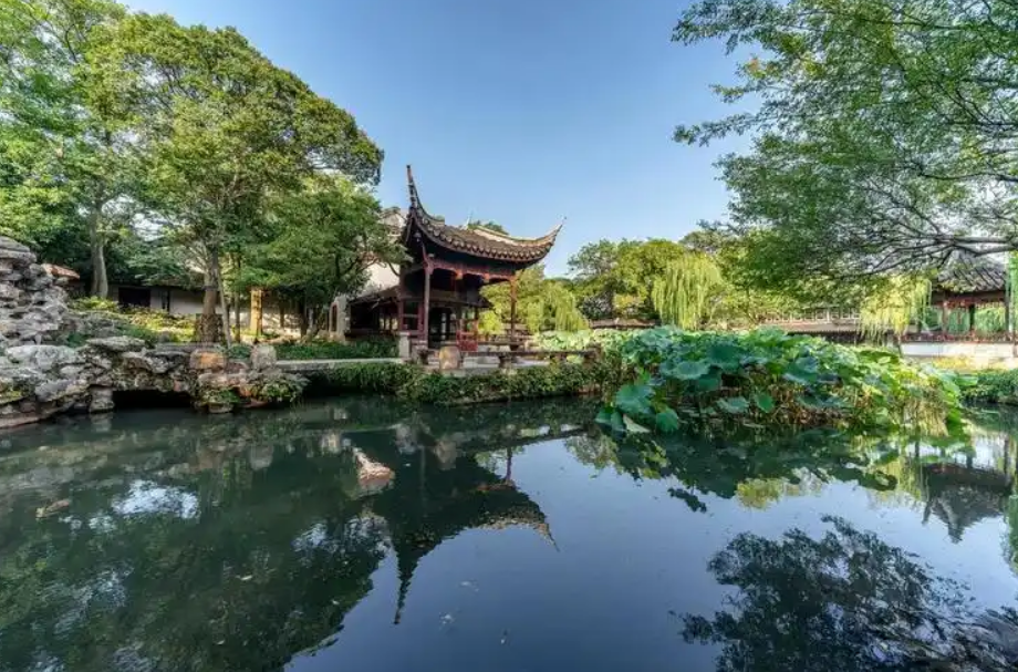 <em>園林</em>工程技術<em>專業(yè)</em>：<em>課程</em><em>思</em><em>政</em>視域下<em>園林</em>植物造景<em>課程</em>教學探索