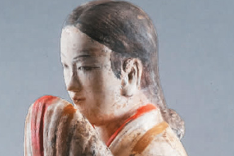中華傳統文化—<em>西漢</em>塑衣式拱手跽坐女俑