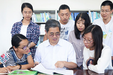 矢志旱區農業高效用水，立德樹人推動農業節水與水資源高效利用