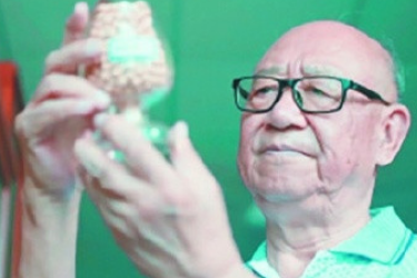 一粒大豆守初心——記全國道德模范<em>中國工程院</em><em>院士</em>蓋鈞鎰