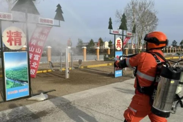 呼中林業<em>局</em>盧國權以技賦能防林火以責擔當守青山